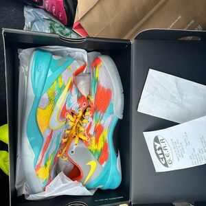 New kobes tried on but never worn! Too big willing to negotiate!